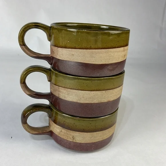 Vintage Triple Glaze Oversized Pottery Mugs (set of 3) - Picture 6 of 13